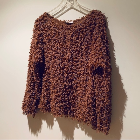 Loveriche crop carmel fuzzy teddy bear sweater - Picture 5 of 13